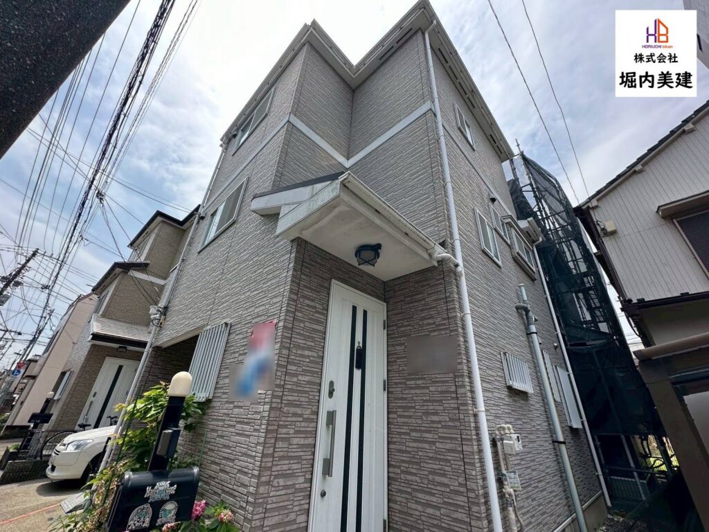 船橋市の堀内美建が外壁塗装を施工する墨田区八広の戸建て住宅
