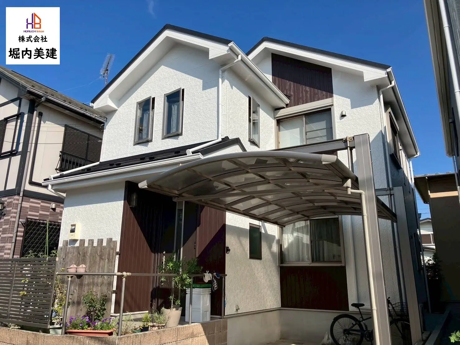 【船橋市松ヶ丘】ホワイト×ブラウンのモダンナチュラルな外壁塗装