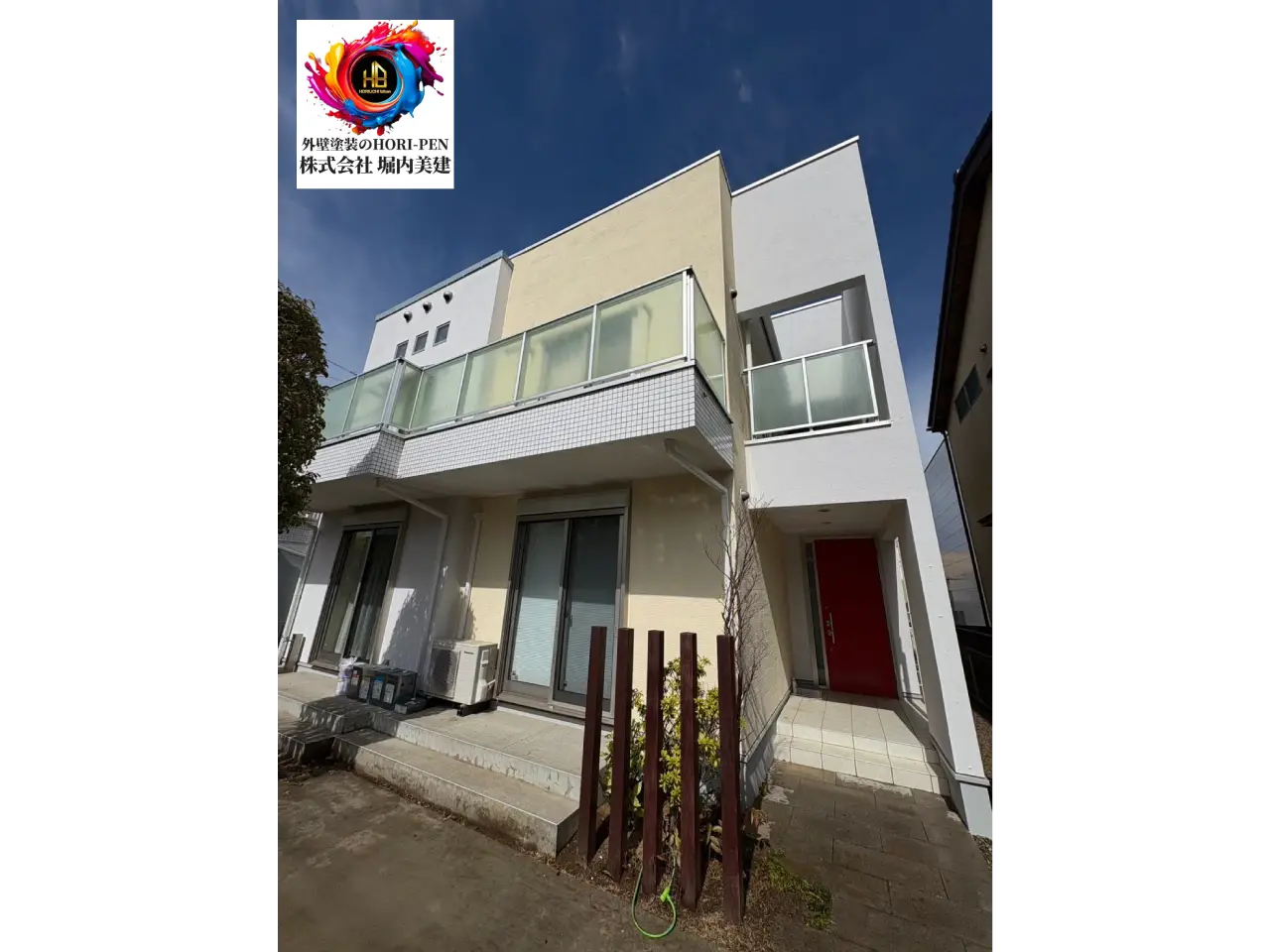 【船橋市坪井東】ホワイト×ベージュで直線的な建物形状をよりシャープに引き立てる外壁塗装